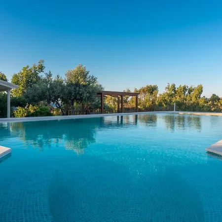 New - Manika - 3br 3ba Pool * أيّا فوتيا