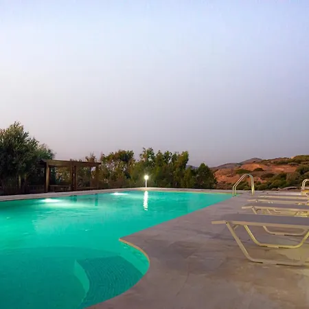 فيلة New - Manika - 3br 3ba Pool